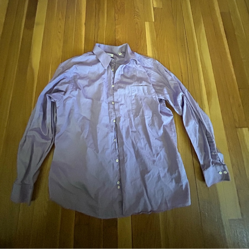 Used Calvin Klein Men’s Regular Fit 17 34/35 purple bottom down shirt